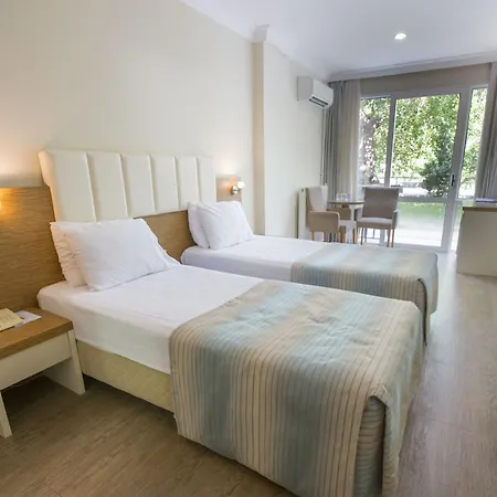 Balcova Termal 호텔 4*