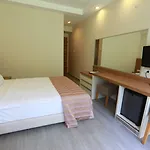 Balcova Termal Hotel Smirne